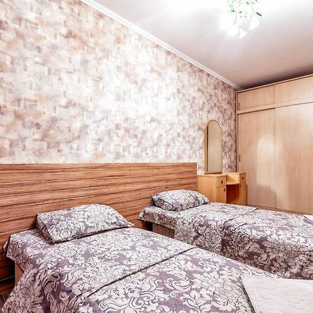 411 Lighthouse Apartments Arbat - Traveler'S Choice Almaty Exterior foto